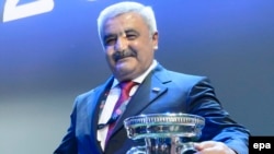 R.Abdullayev